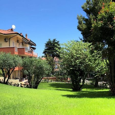 Residenza Verdemare Misano Adriatico Dış mekan fotoğraf