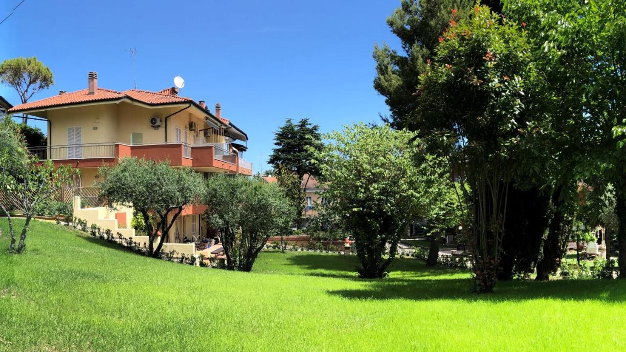 Residenza Verdemare Misano Adriatico Dış mekan fotoğraf